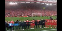 赛后经典环节!安菲尔德全场同唱“You will never walk alone”
