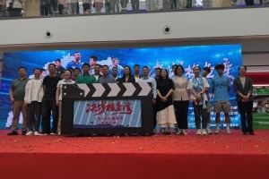 足球报:中国首部足球纪录电影《决战梭鱼湾》将于7月4日上映