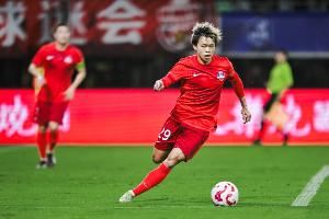 中超5连败&将战国安!足球报:梅州客家正在苦练防守,争取拿分